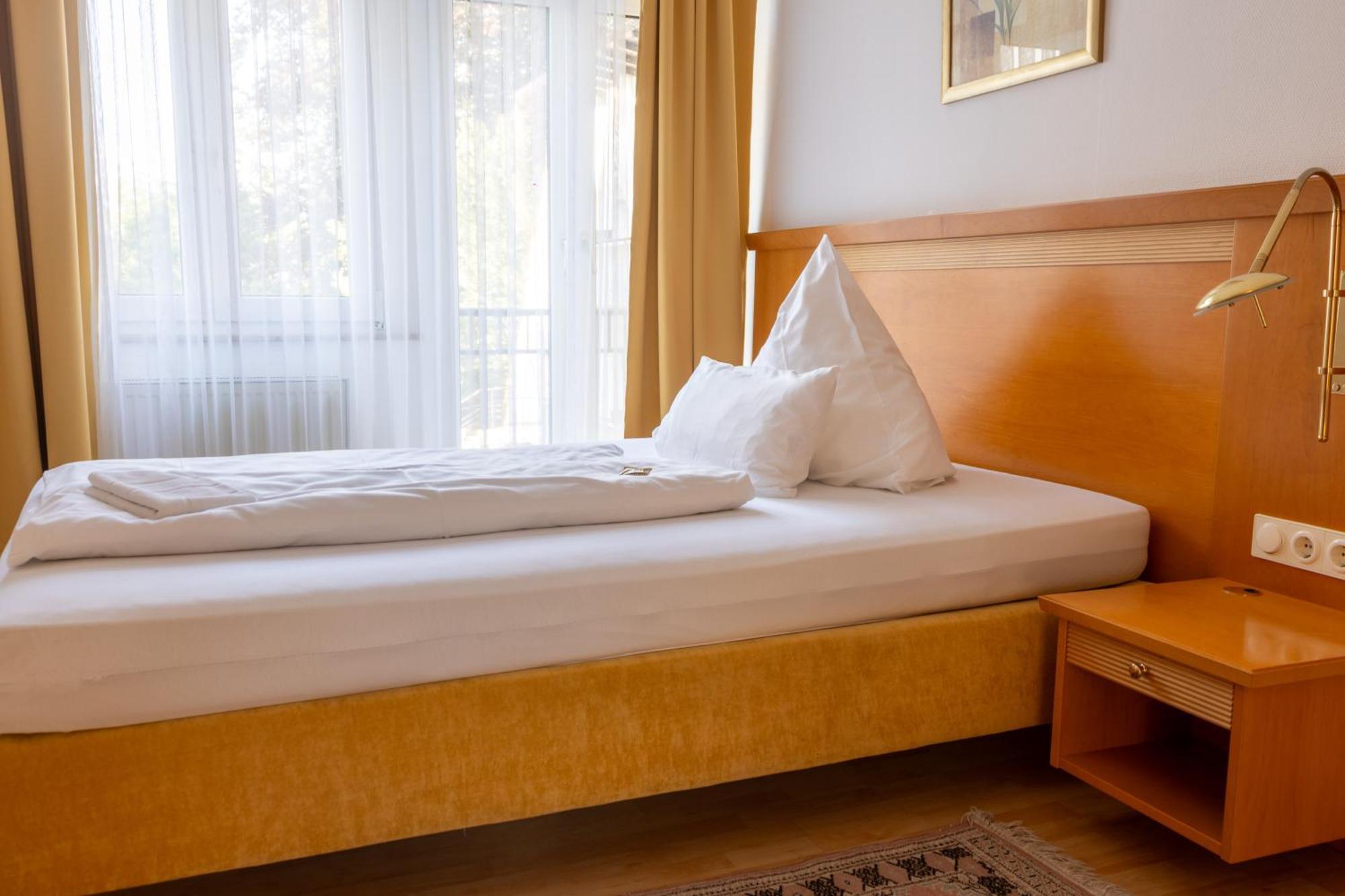 Hotel Weisses Haus Bad Kissingen Extérieur photo