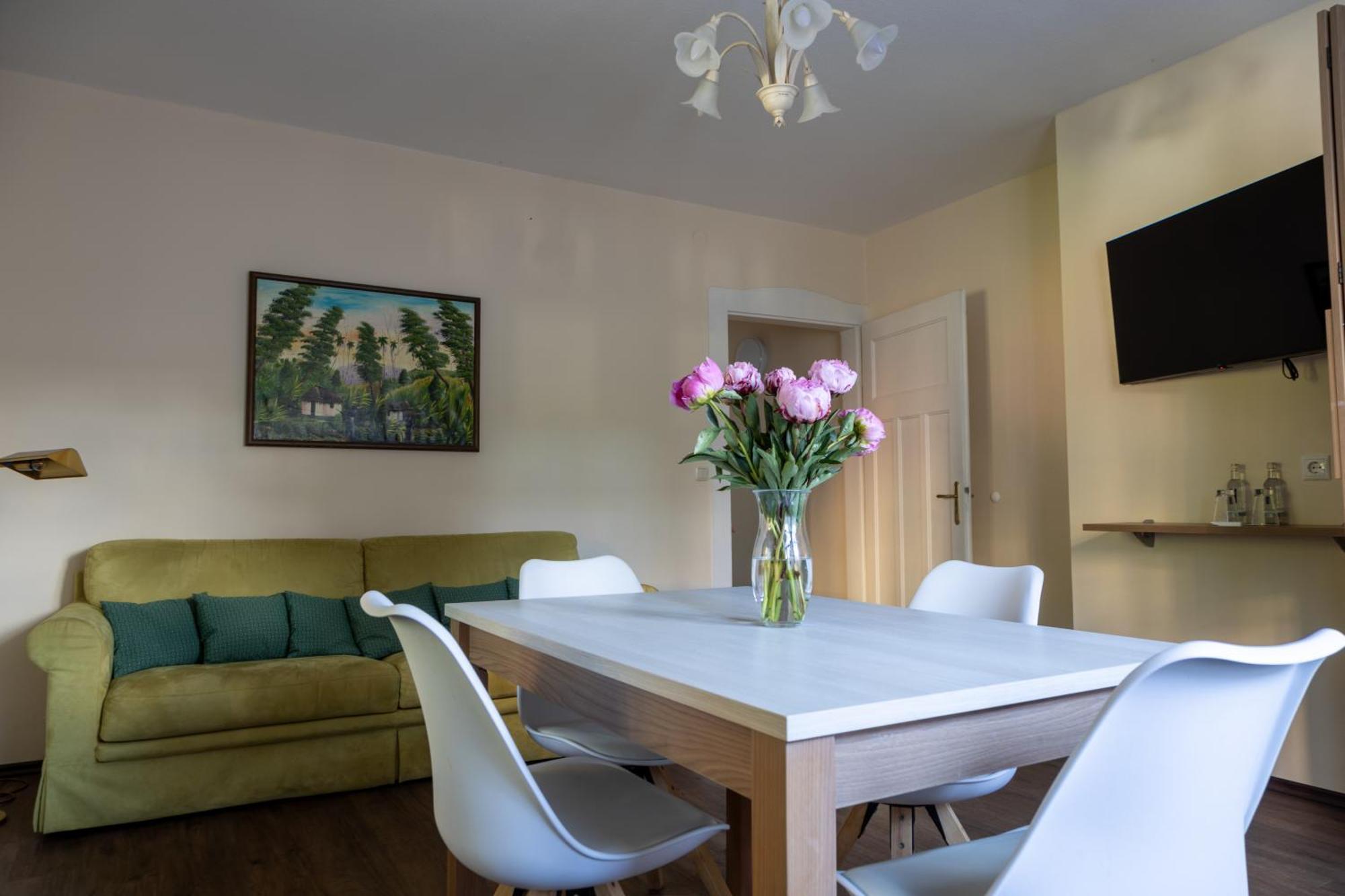 Hotel Weisses Haus Bad Kissingen Extérieur photo