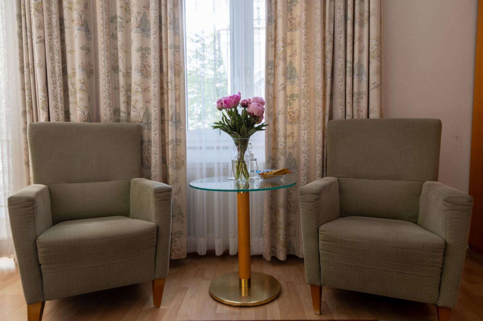 Hotel Weisses Haus Bad Kissingen Extérieur photo
