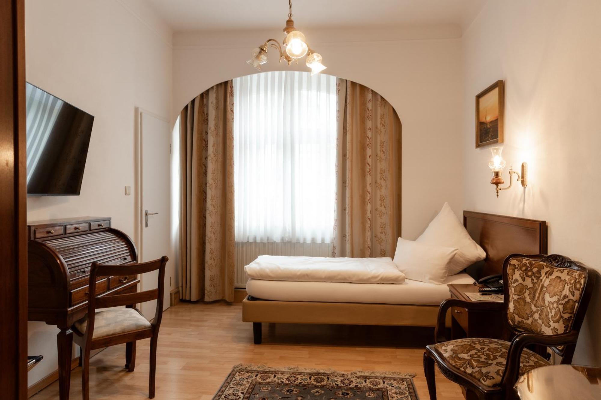 Hotel Weisses Haus Bad Kissingen Extérieur photo
