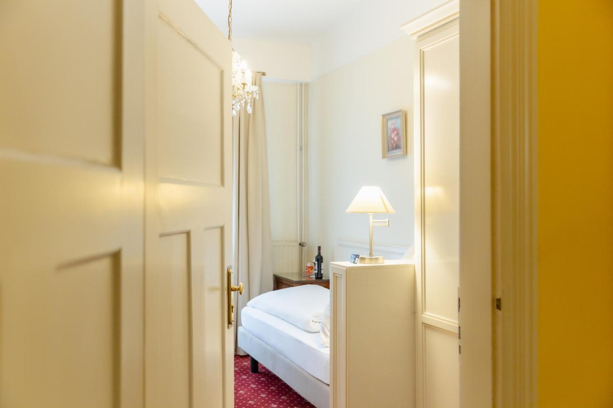 Hotel Weisses Haus Bad Kissingen Extérieur photo